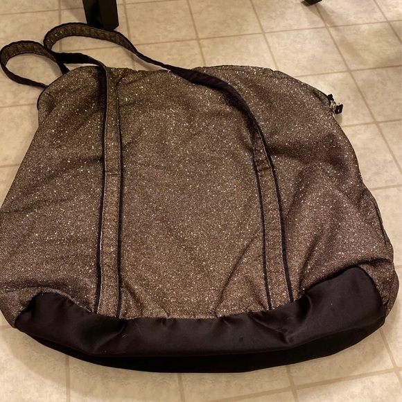 ❌SOLD❌Victoria’s Secret glitter tote bag - Picture 2 of 4